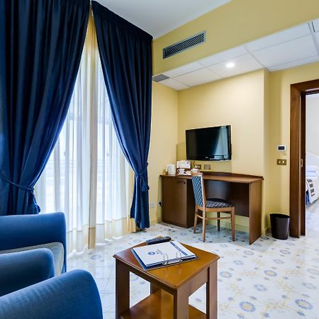 เบสต์ เวสเทิร์น โฮเทล ลา โซลารา Hotel ซอร์เรนโต ภายนอก รูปภาพ