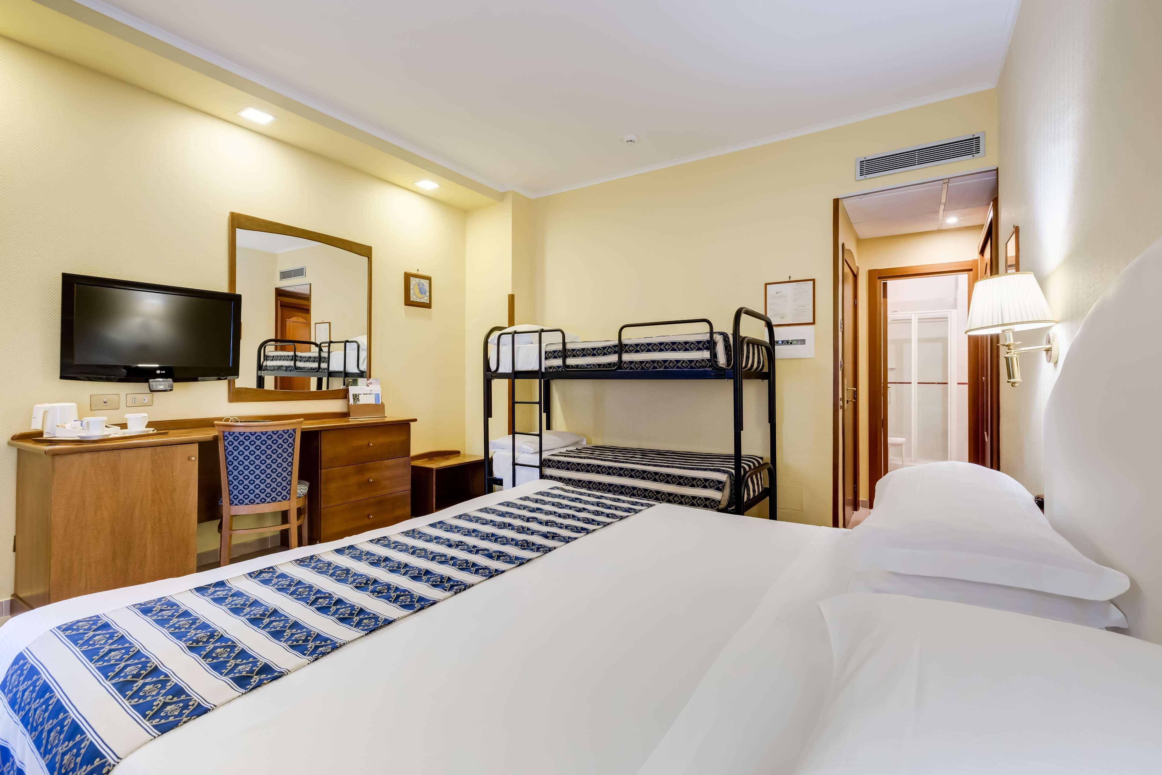 เบสต์ เวสเทิร์น โฮเทล ลา โซลารา Hotel ซอร์เรนโต ภายนอก รูปภาพ