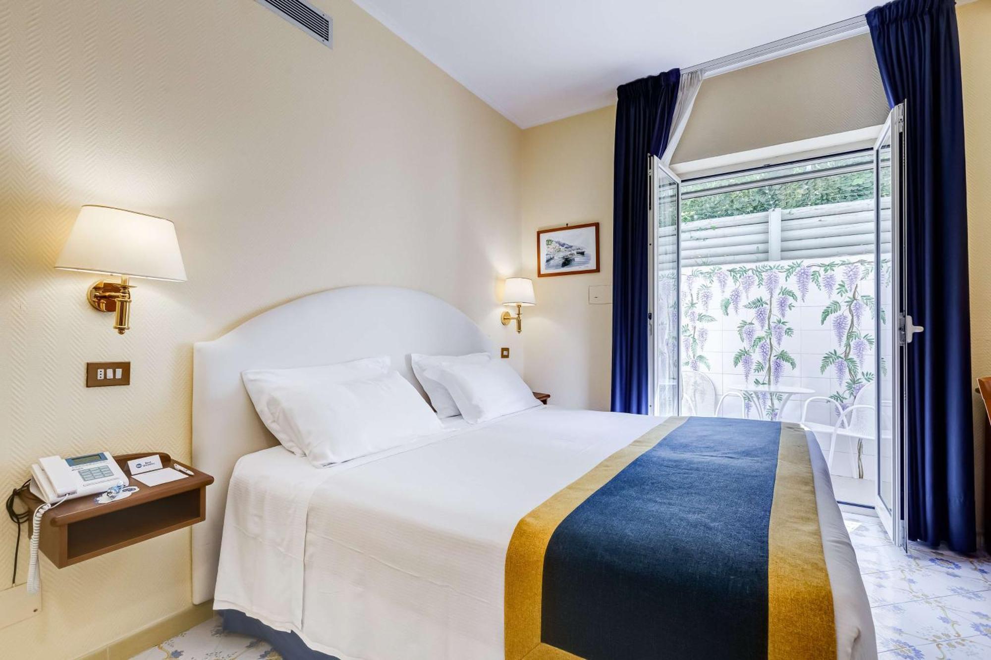 เบสต์ เวสเทิร์น โฮเทล ลา โซลารา Hotel ซอร์เรนโต ภายนอก รูปภาพ